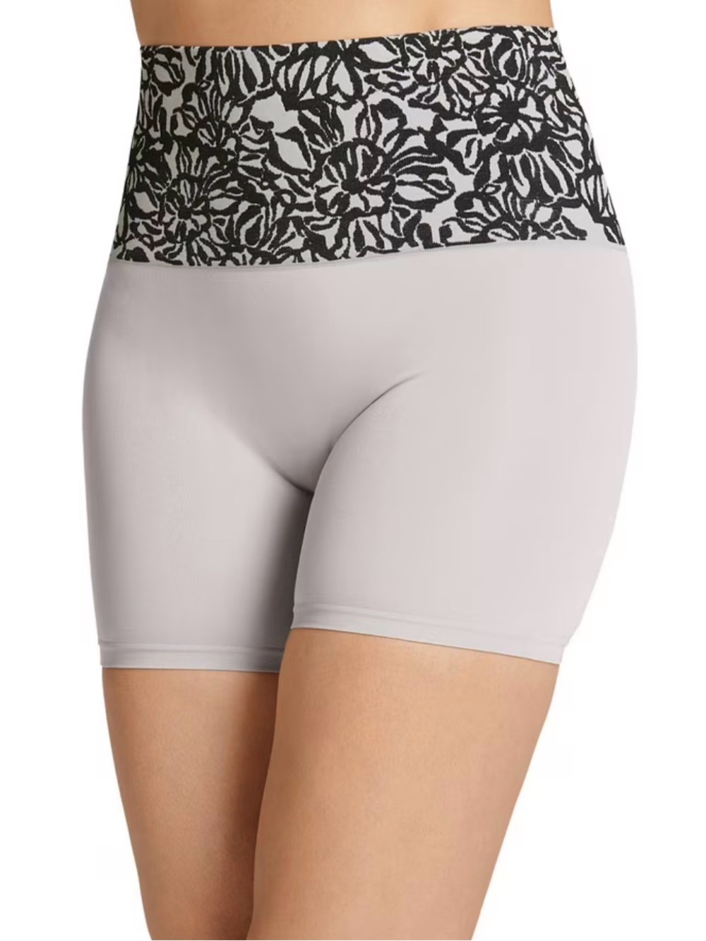 Jockey Essentials Women’s Seam free Slimming Short Cooling Shape Wear Shorts